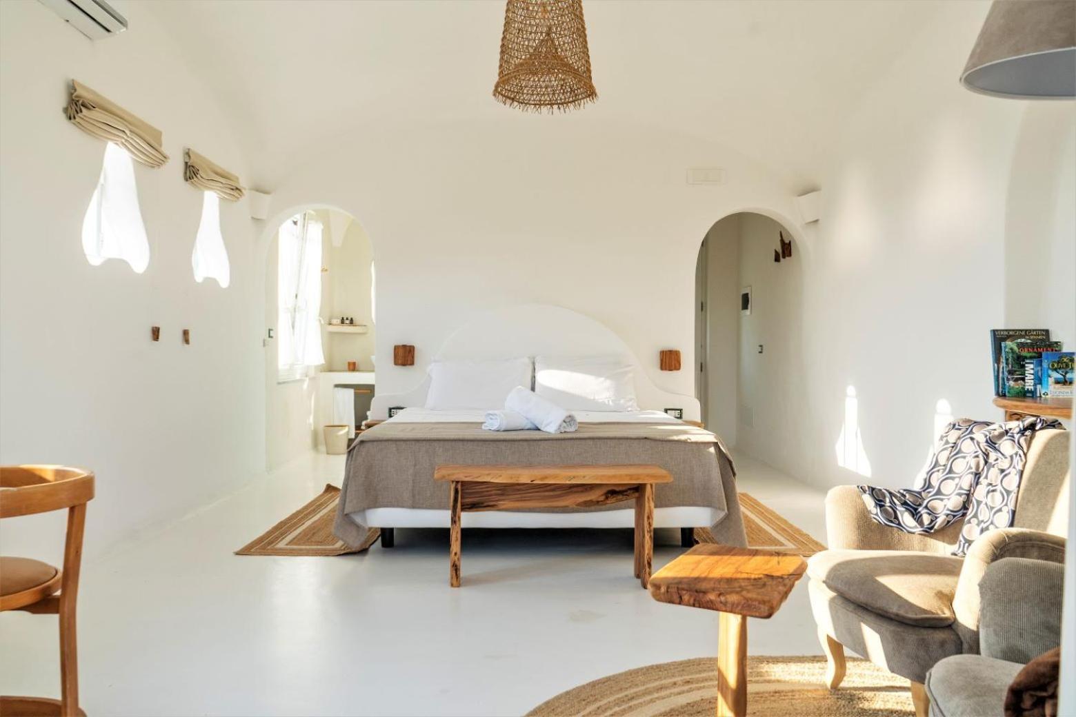 Ravino Secret Retreat