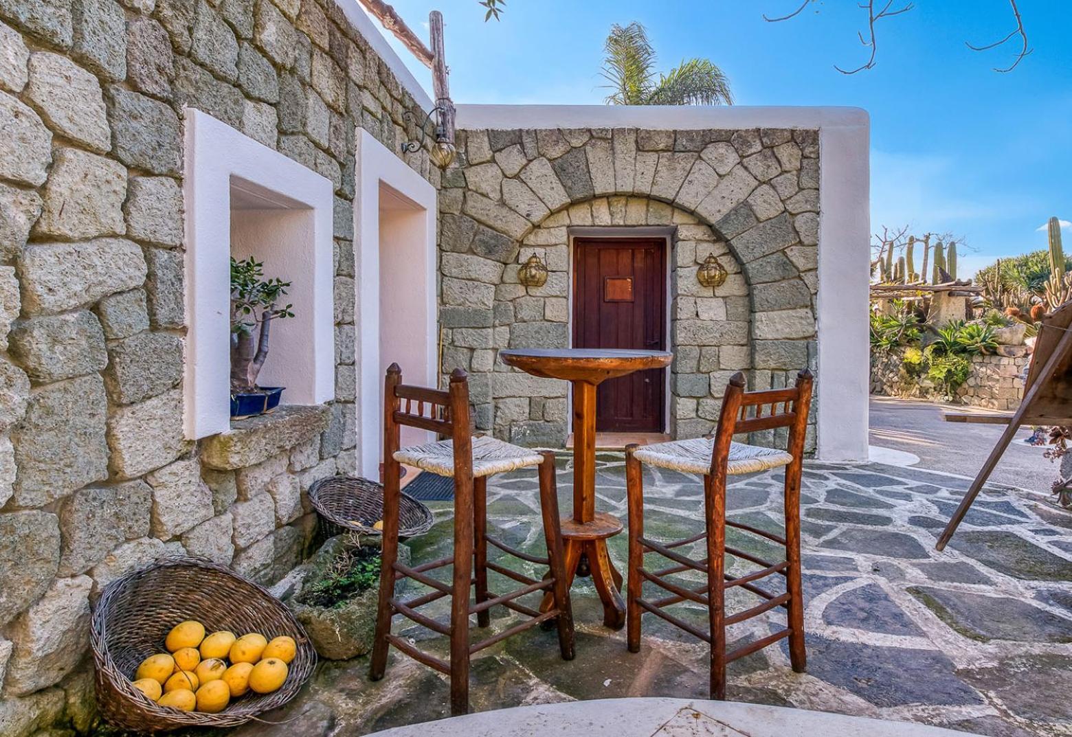 Ravino Secret Retreat Aparthotel 2*